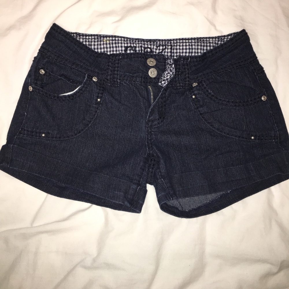 Rue 21 Dark denim shorts size 7