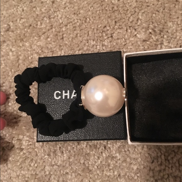 Chanel Makeup Big Pearl Hair Tie Big Sale Poshmark