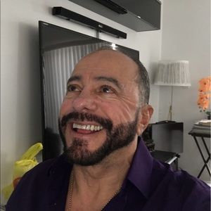 Meet your Posher, Luis