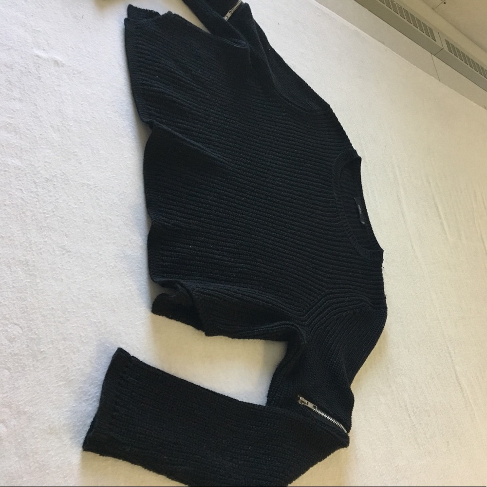 Elbow Zipper Sweater - Picture 3 of 4