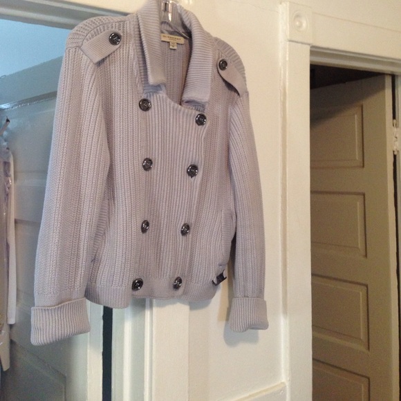 Burberry sweater