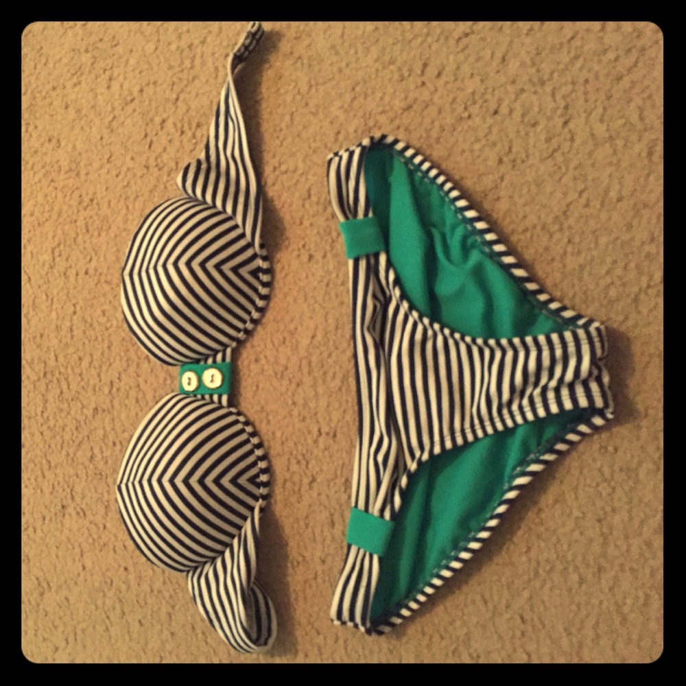 Bathing suit
