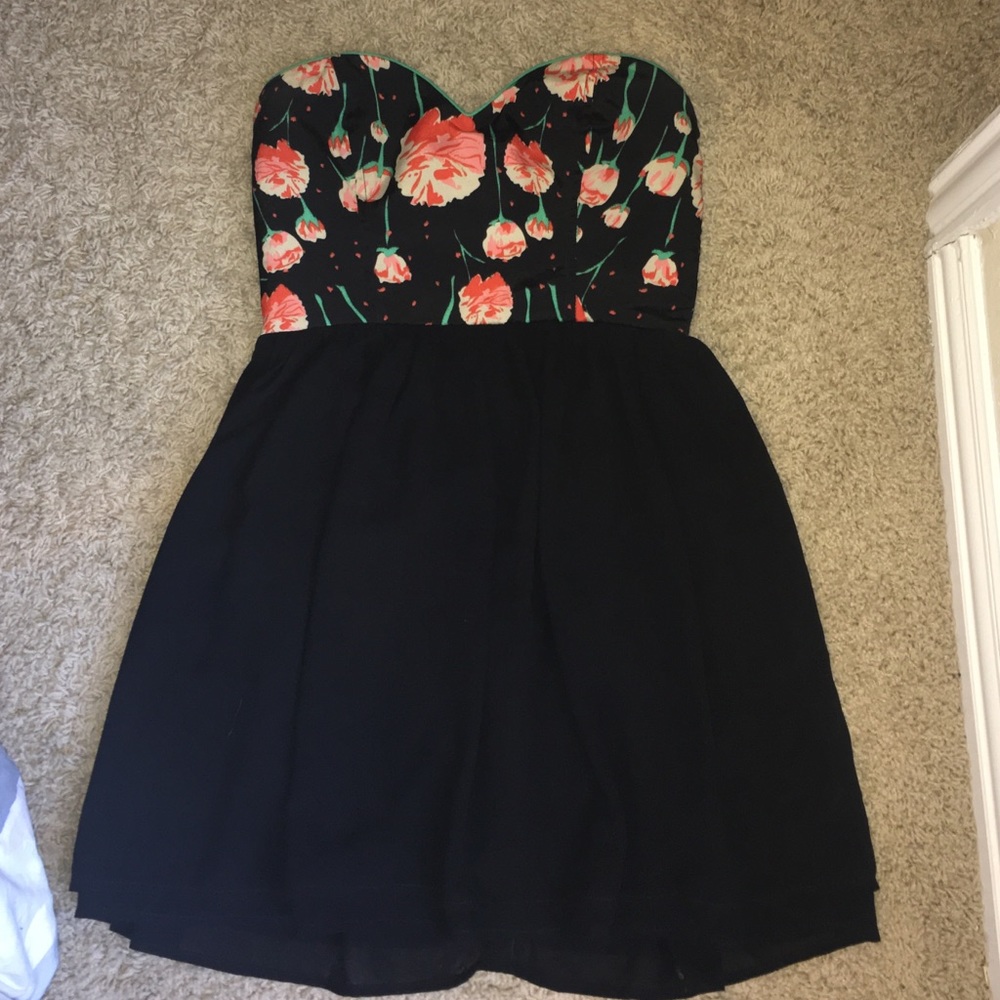 Awesome floral Dress!