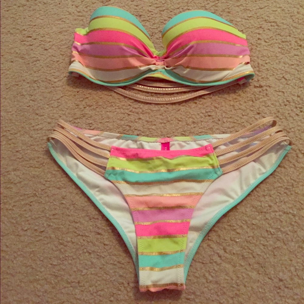Bathing suit
