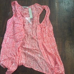 Pink sleeveless shirt