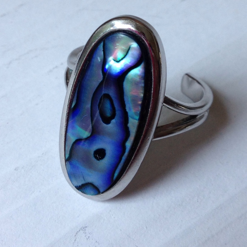 Gorgeous Statement Ring - image 1