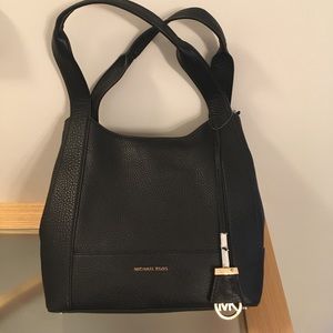 Marlon Medium Shoulder Tote