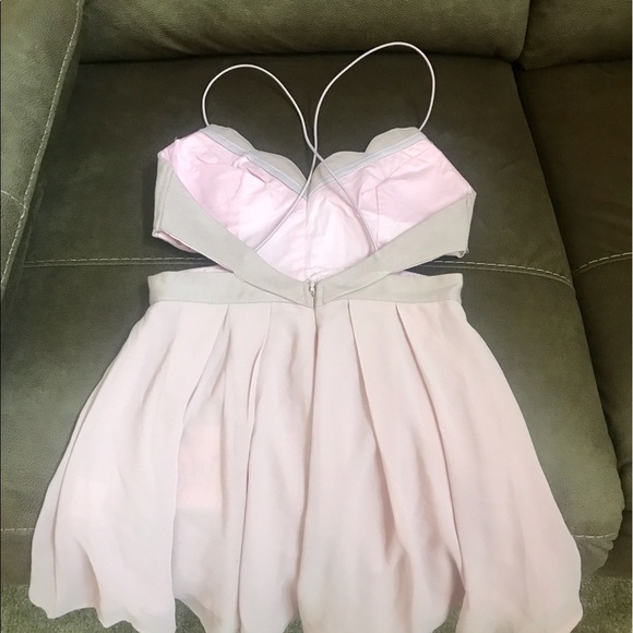 XS Blush Romper - Picture 6 of 6