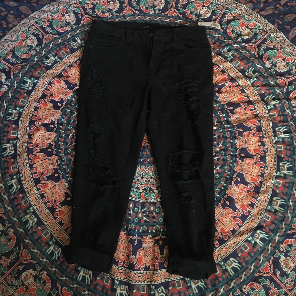 NWT black ripped jeans