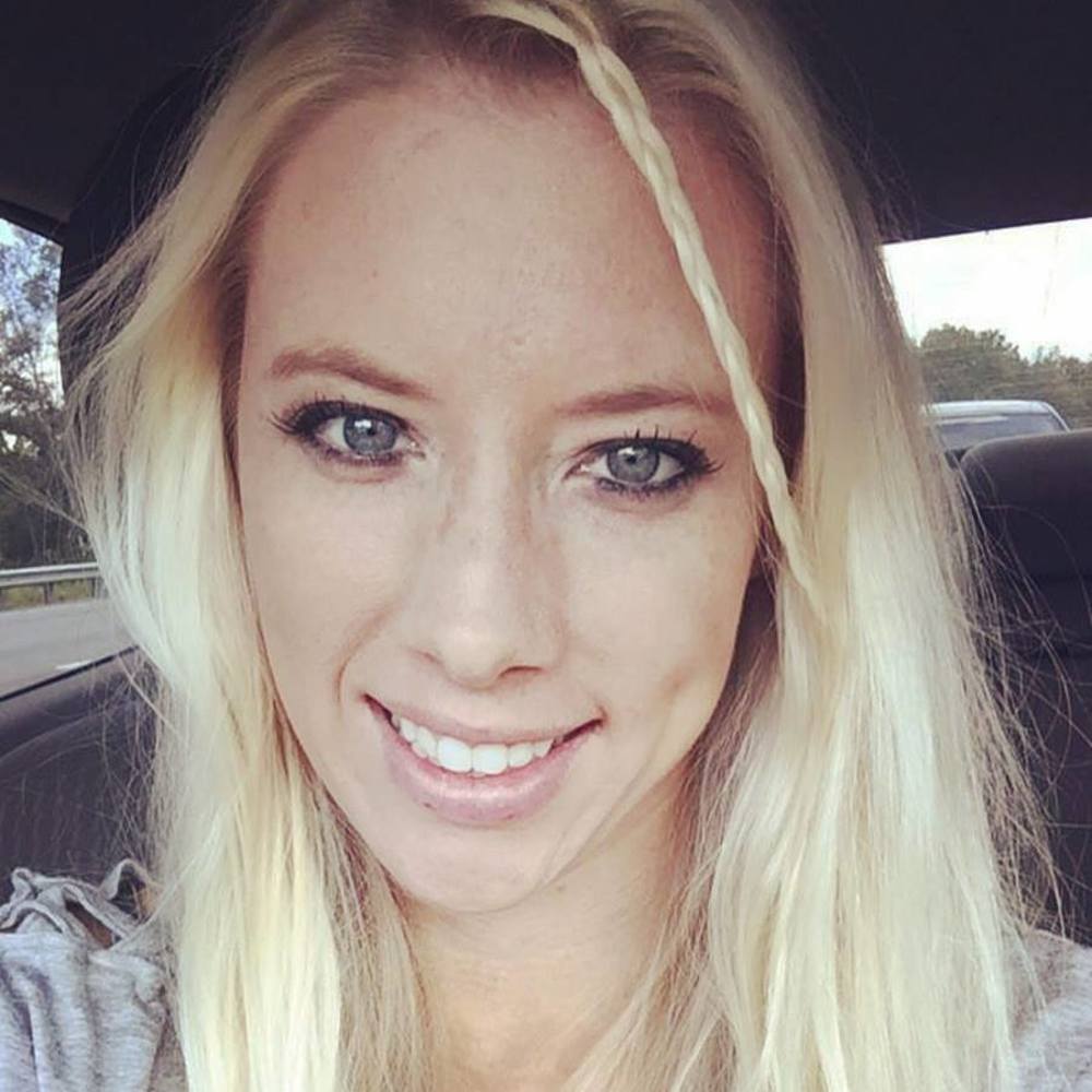 Meet your Posher, Julia