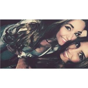 Meet your Posher, Miriam