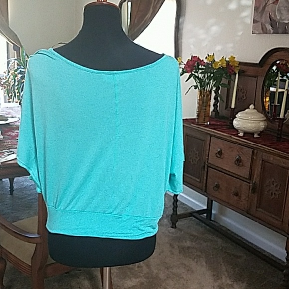 Top - Picture 2 of 2