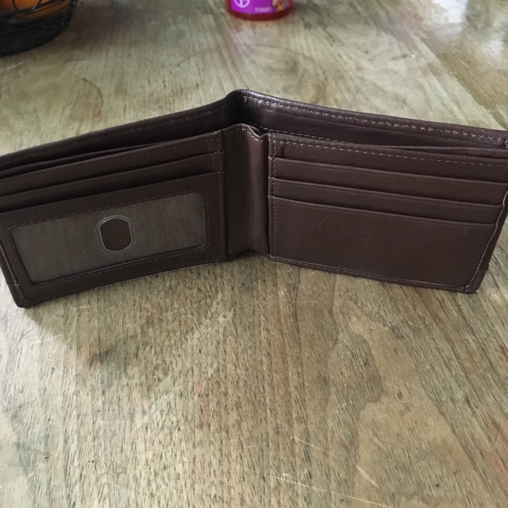 Men's LODIS wallet.
