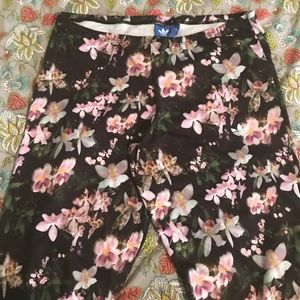 ADIDAS FLORAL LEGGINGS