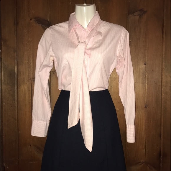 LAST CHANCE Button Down with removable tie front - Picture 2 of 4