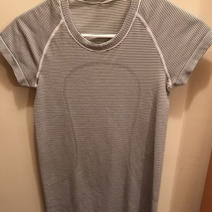 Black and white striped Lululemon top
