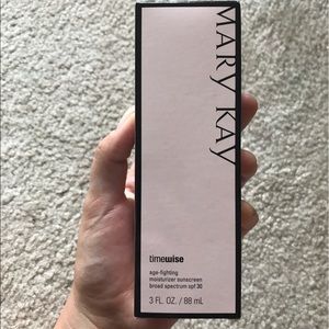 Mary Kay moisturizer with sunscreen