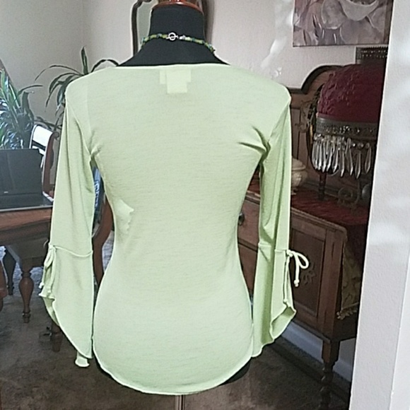 Top - Picture 2 of 3