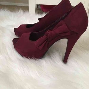 Suede wine red/ burgundy heels w/ bow
