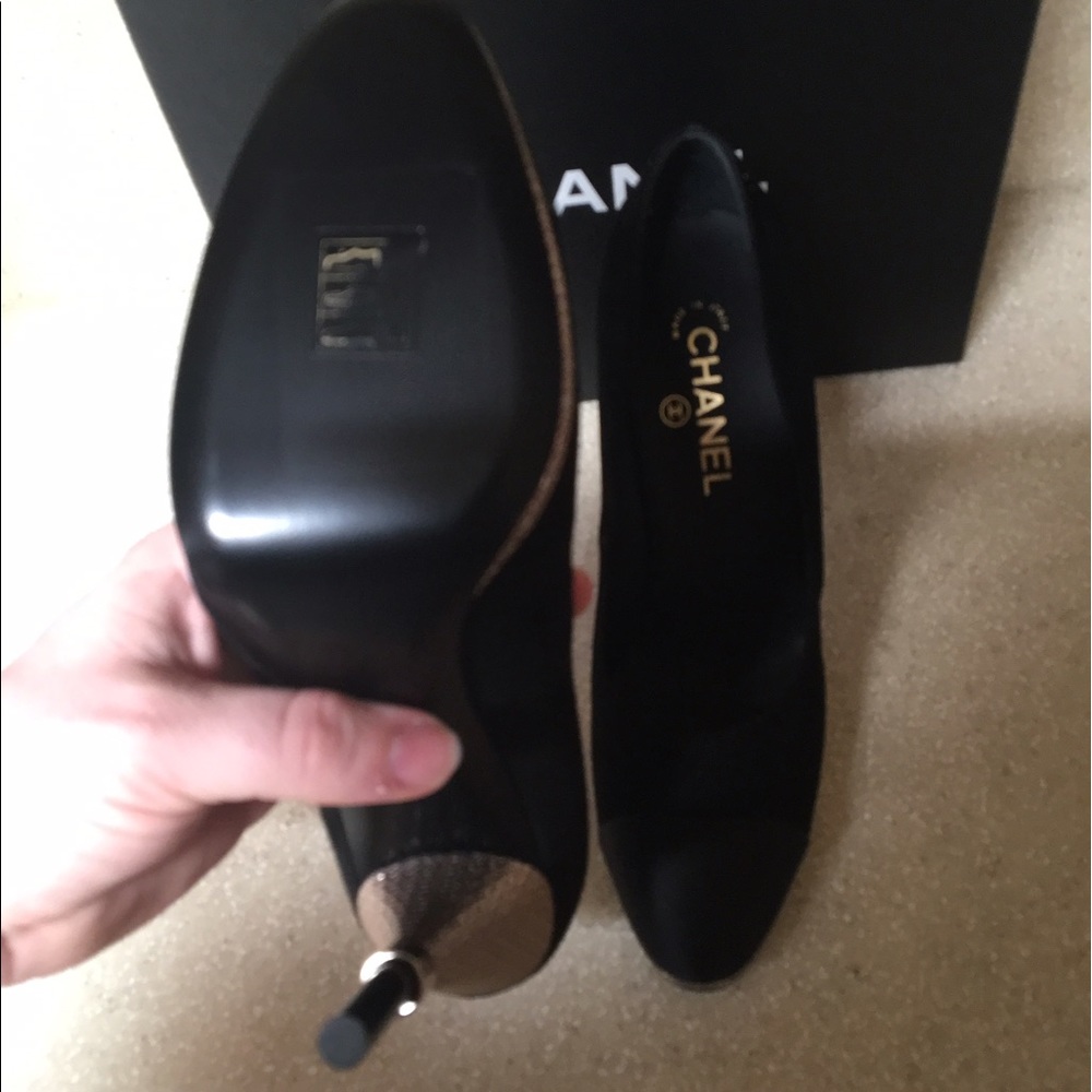 Chanel Suede Calfskin Satin Pump Black Size 40 - Picture 8 of 8