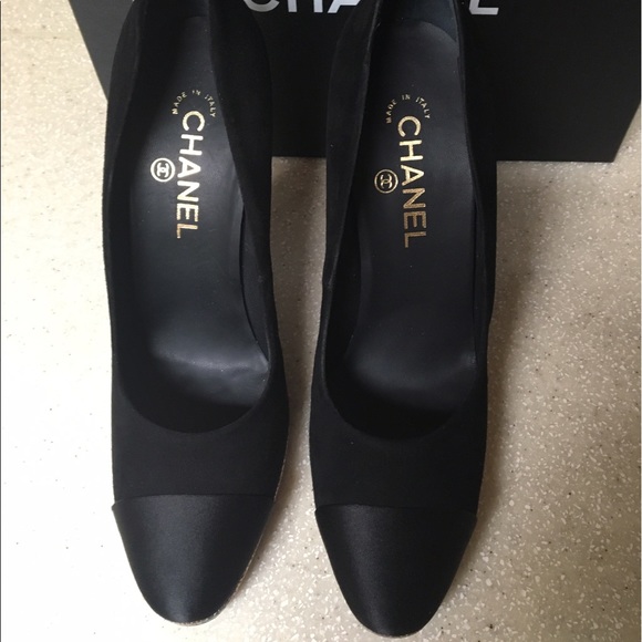 Chanel Suede Calfskin Satin Pump Black Size 40 - Picture 4 of 8