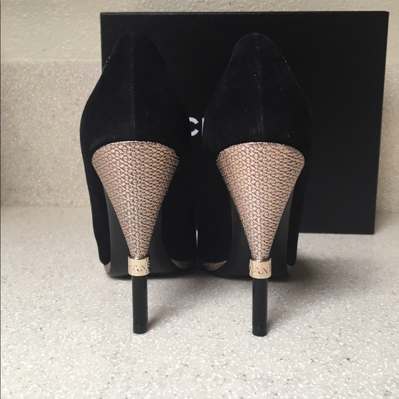 Chanel Suede Calfskin Satin Pump Black Size 40 - Picture 5 of 8