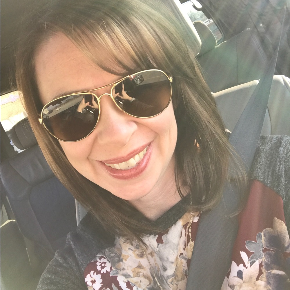 Meet your Posher, Kellie