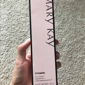 Mary Kay cleanser