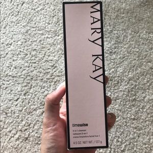 Mary Kay cleanser