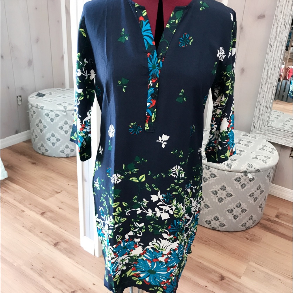 Navy with green flower