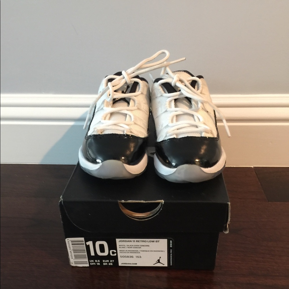Kids Jordan 11 retro low