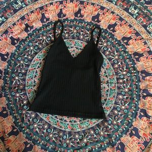 Brandy Melville Crop top NWT