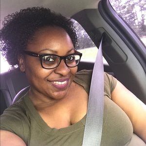 Meet your Posher, Felicia