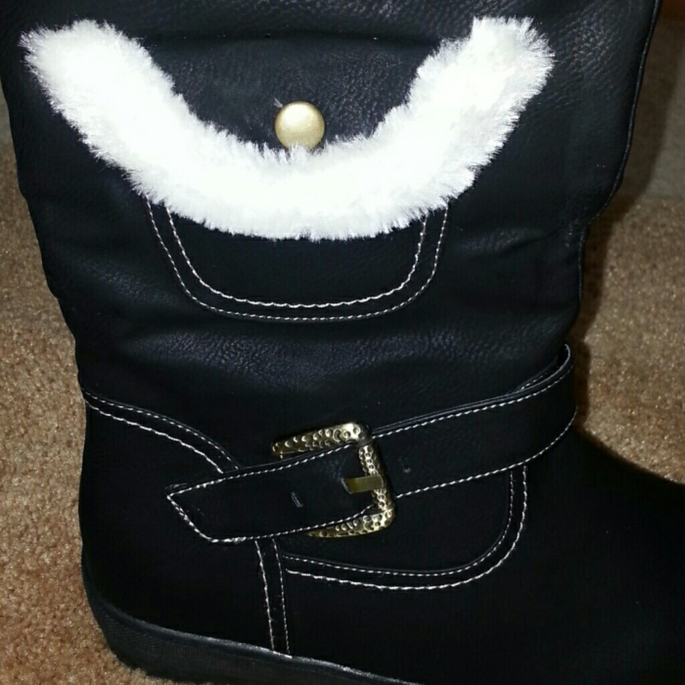 Reneeze Mid Calf Booties. NIB. NWT - Picture 2 of 4