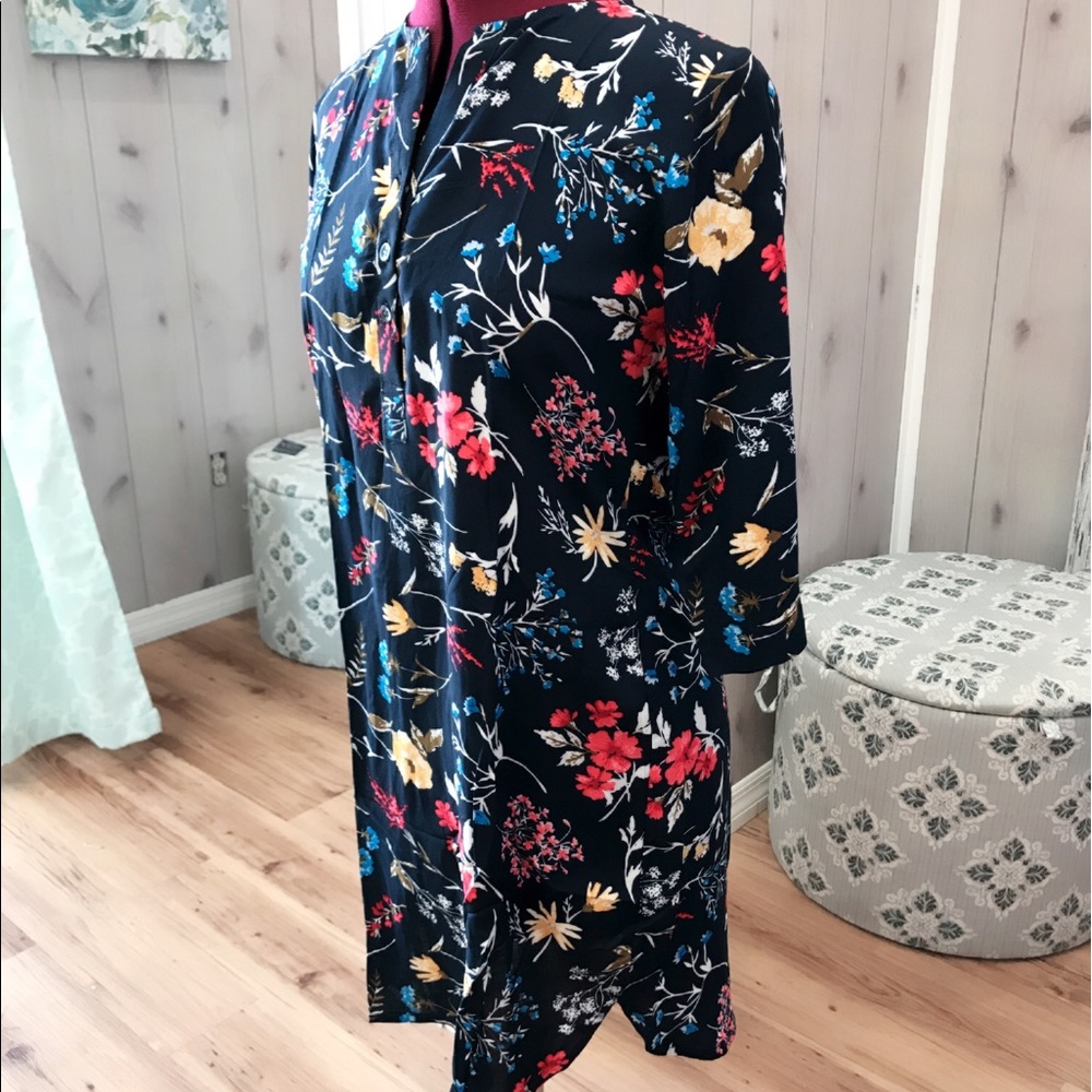 Blue with flower