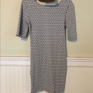 Monotone Body Hugging Mid-thigh Dress