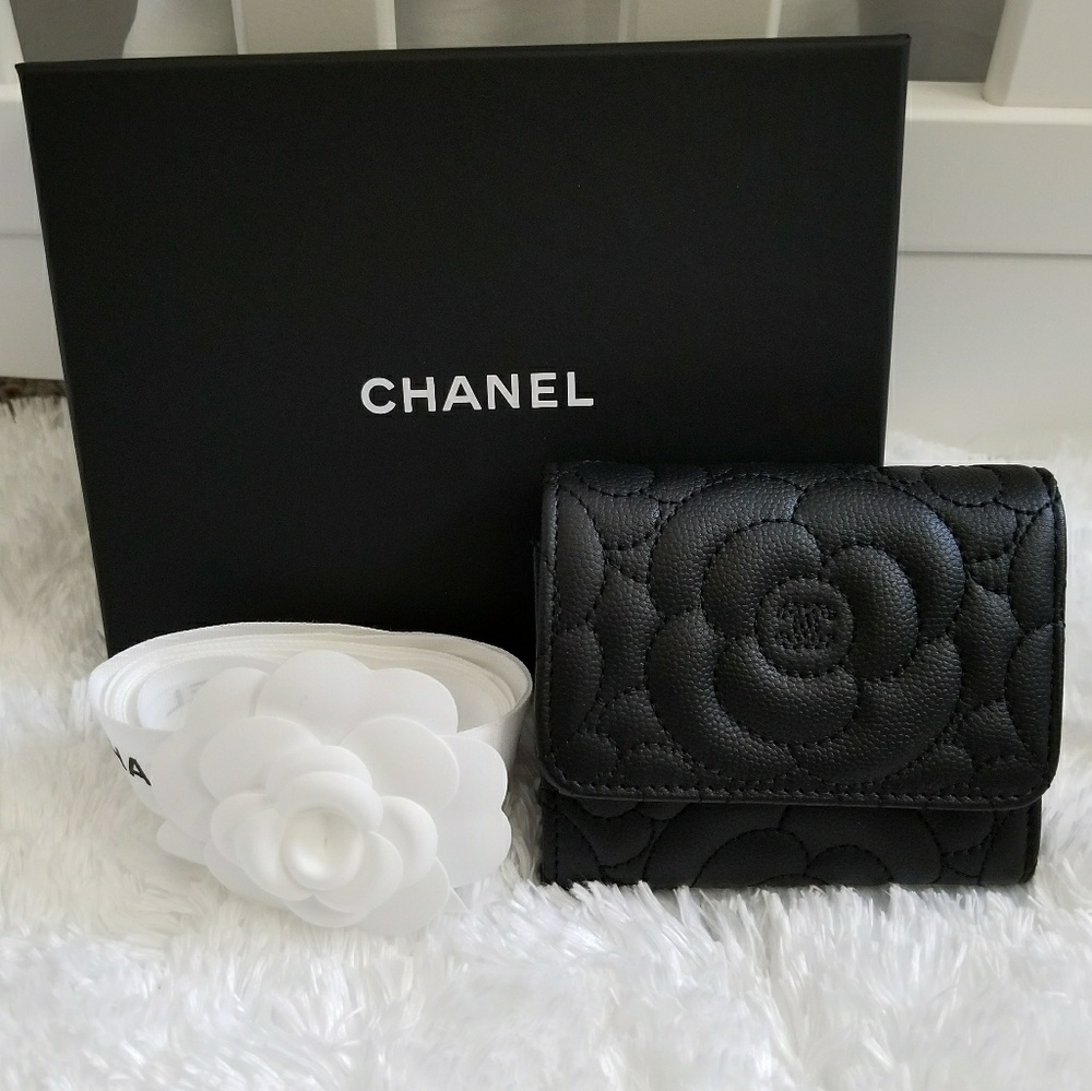 🚫SOLD🚫 CHANEL Trifold Compact Wallet