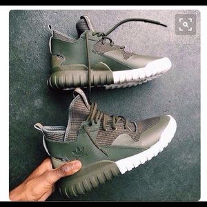 🔴⬇️Adidas TubularX shoes