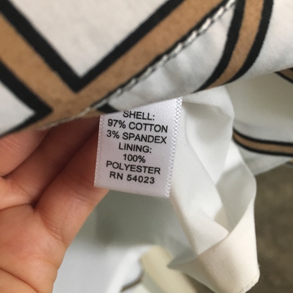 Banana Republic White Print Skirt - Picture 4 of 4