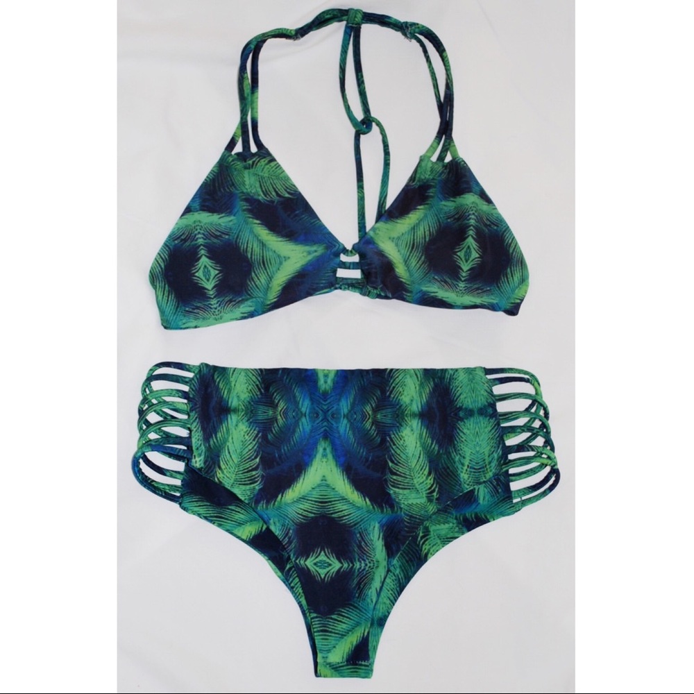 Stone Fox Swim Bikini Top and Bottom Small
