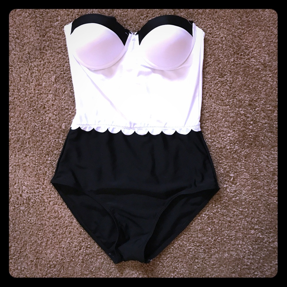 Bathing suit