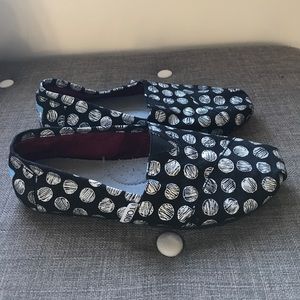 Toms Shoes - Toms Polka Dot Shoes Toms Shoes - Toms Polka Dot Shoes