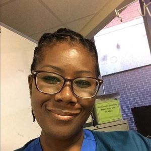 Meet your Posher, Eva