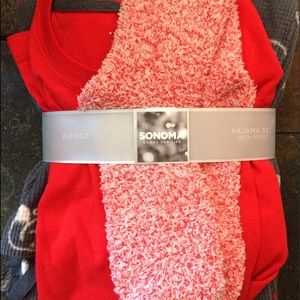 NWT Red/Grey Fleece Pajama Set w/Chenille Socks