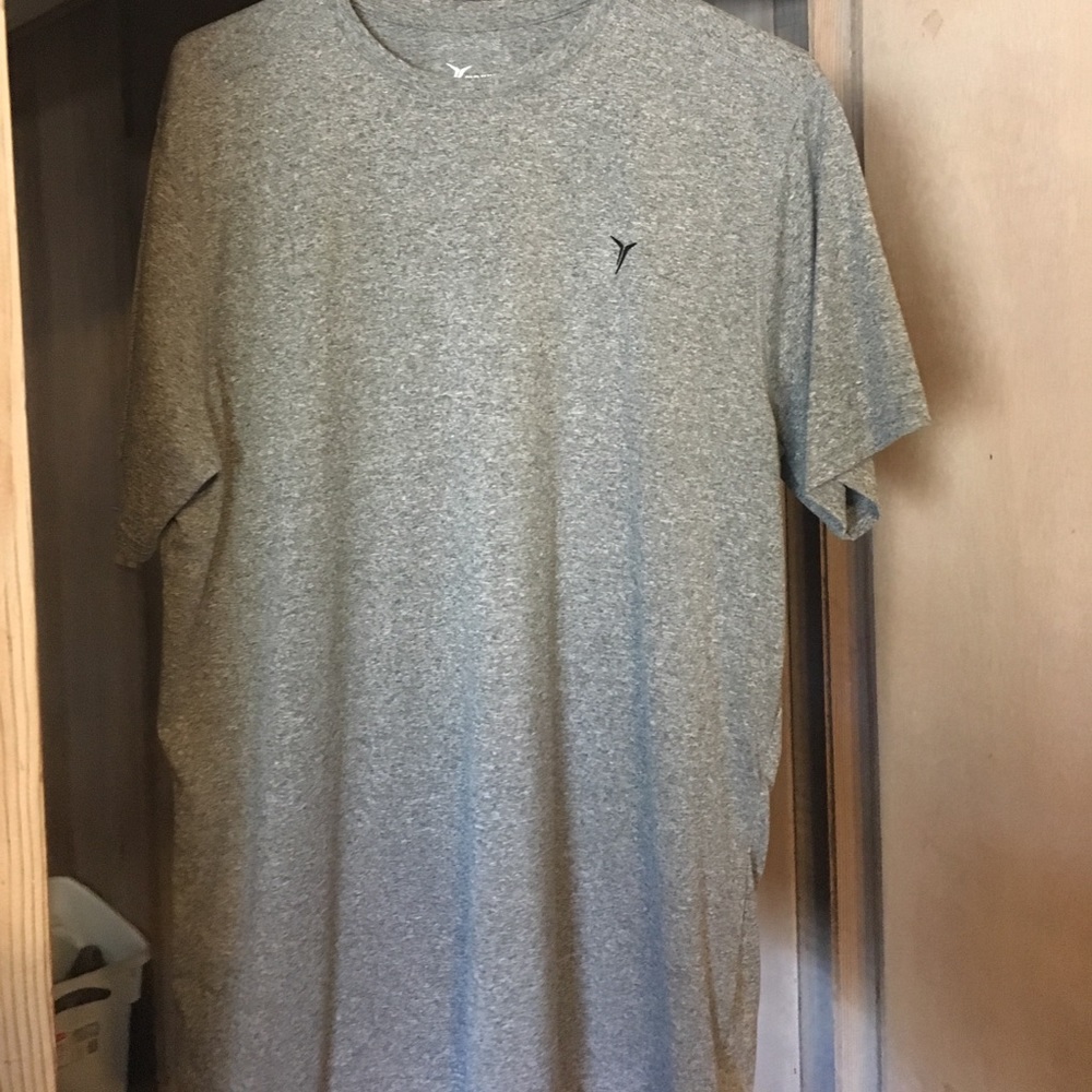Old navy dry active shirt -XL