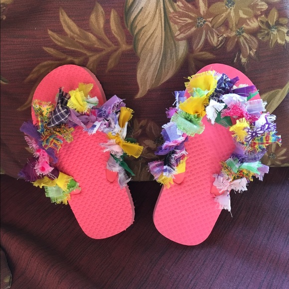 Hand Made Girls Flip Flops - Picture 4 of 6