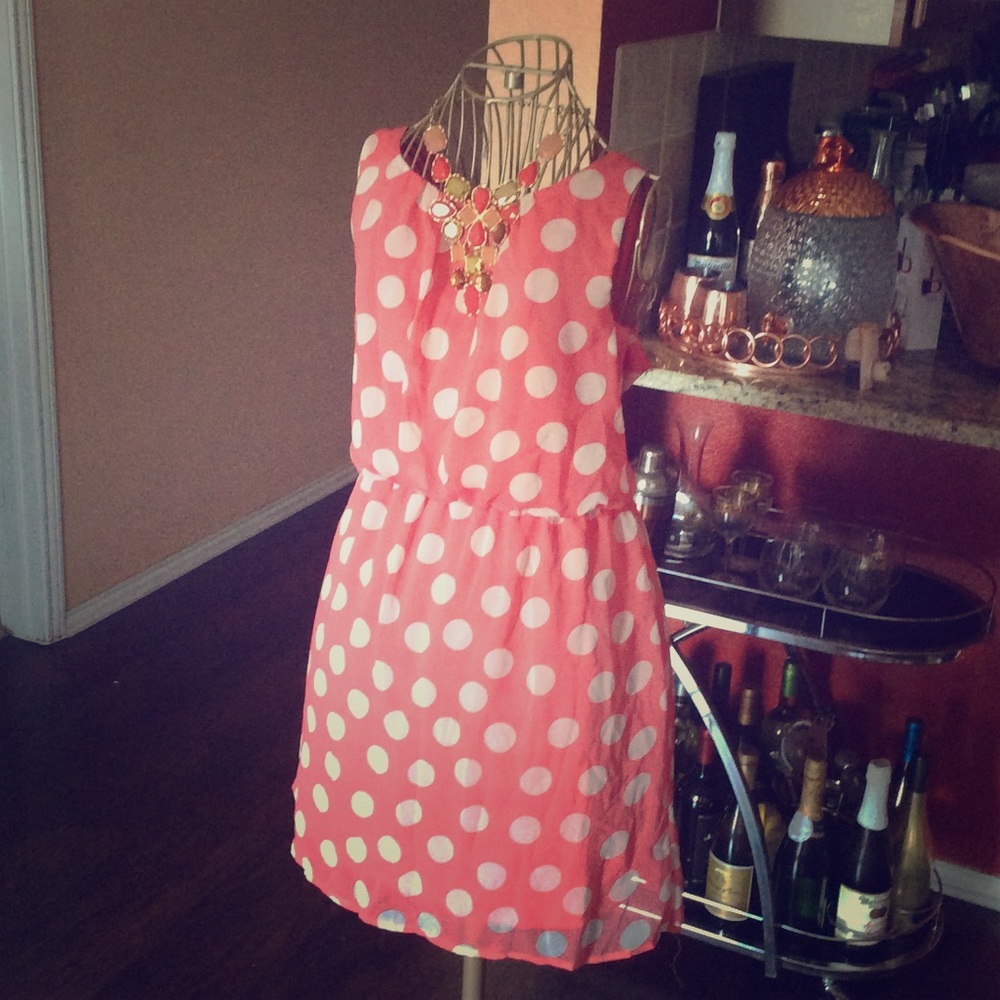 A pretty polka dot dress✨💘