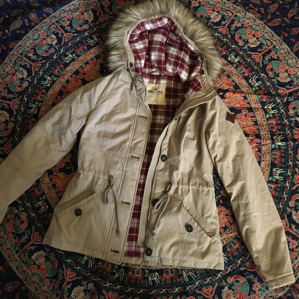 Brand New hollister fur winter coat