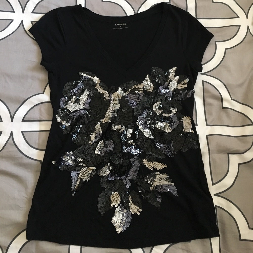 Express sequin floral black v neck tee