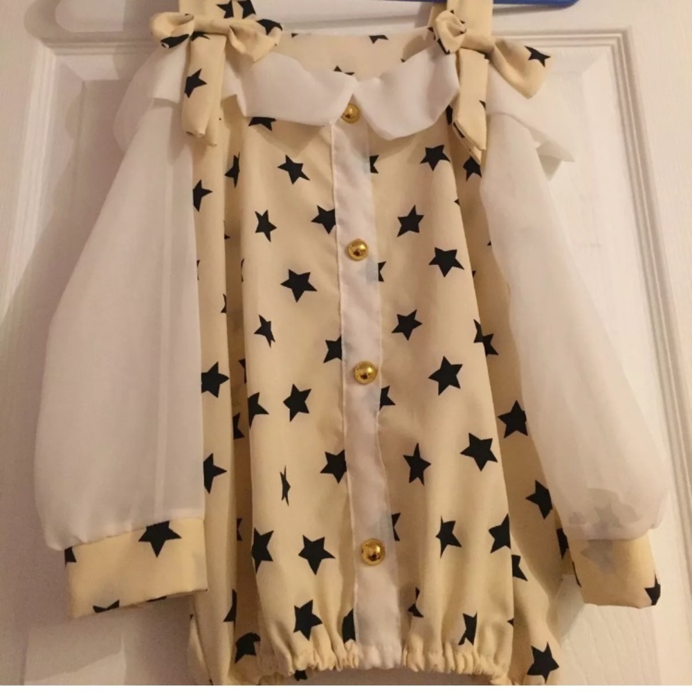 Women's pre owned pretty blouse